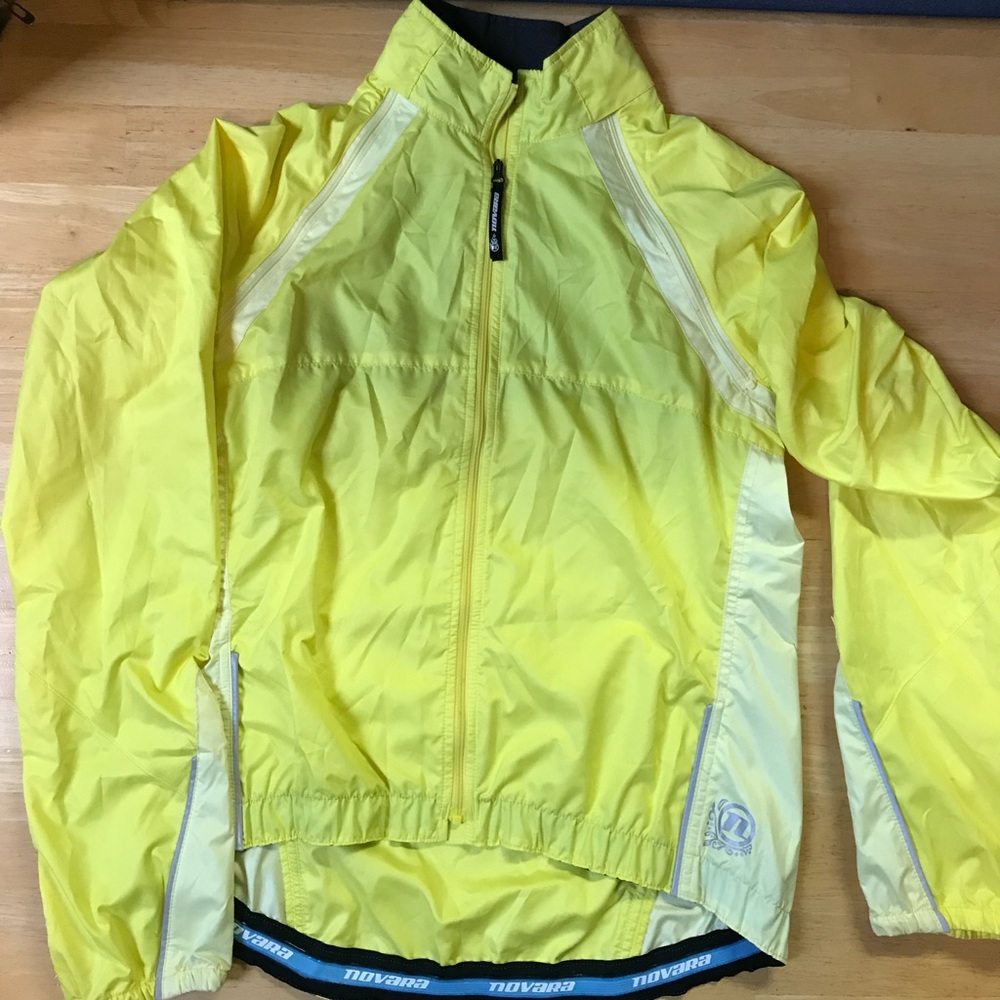 Novara women’s cycling coat